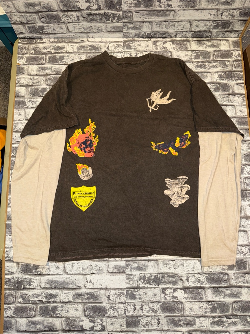Social Collision Y2K  Long Sleeve Men’s XL Long Sleeve Graphic t-Shirt